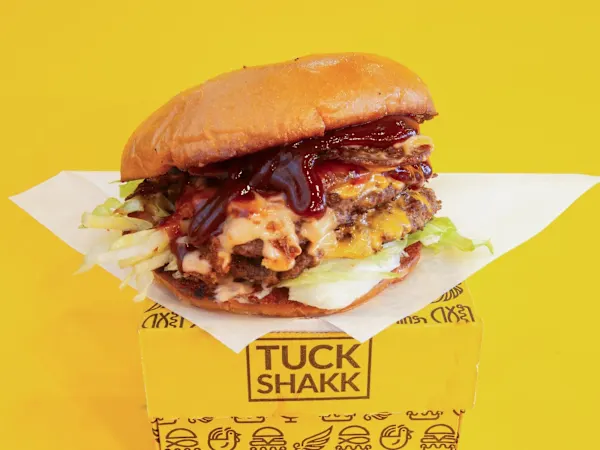 Smokin Clydes Burger 