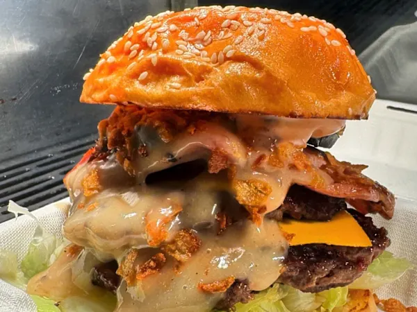 Tuck Shakk Wee Wido Burger 